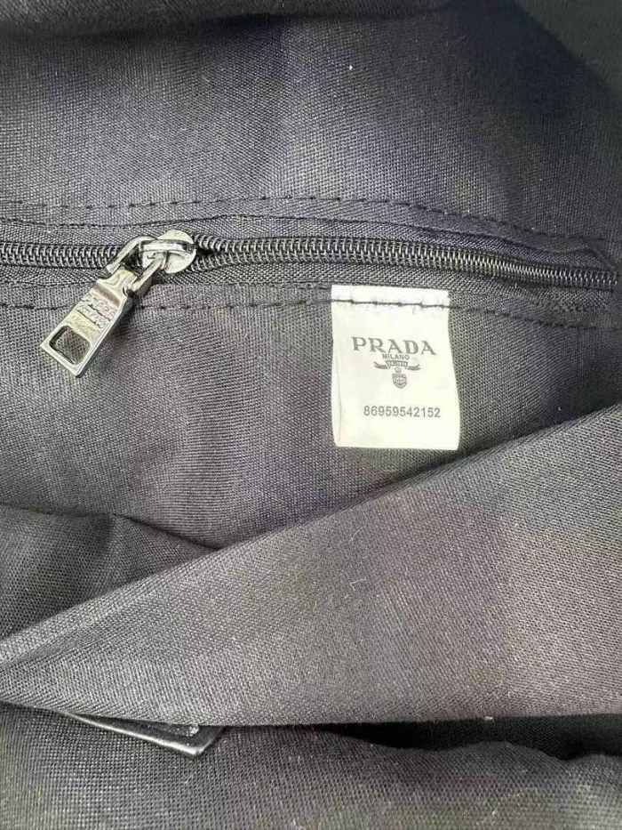 Nylon bag ,AA  quality, size 43x28x15cm,no box,  B35-7