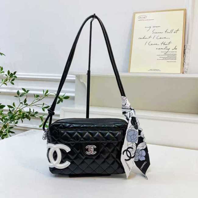 PU leather bag ,AA quality, size 26x15x6.5cm,no box, B35-22
