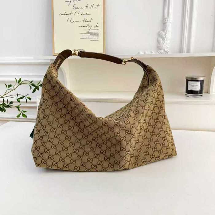Canvas bag,AA  quality, size 46x31x18cm,no box,  B35-8-10