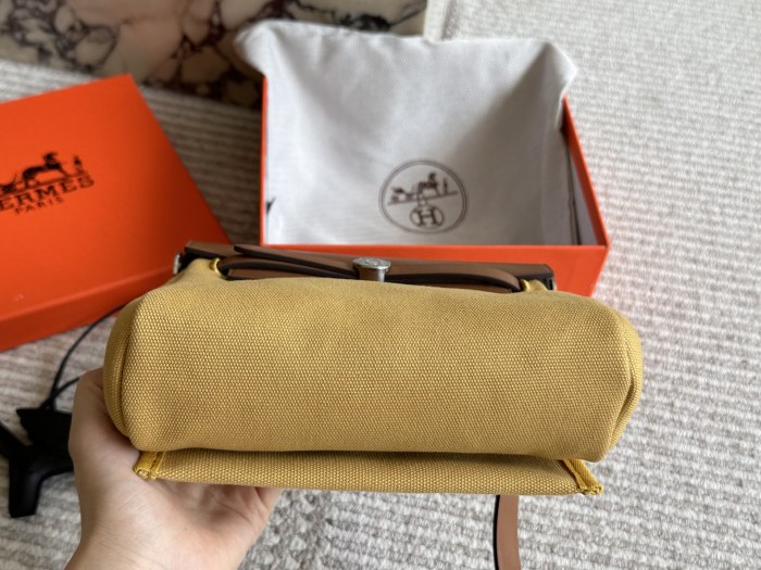 Split leather bag ,4A ,size 20cm,no box, with dust bag, B88-384