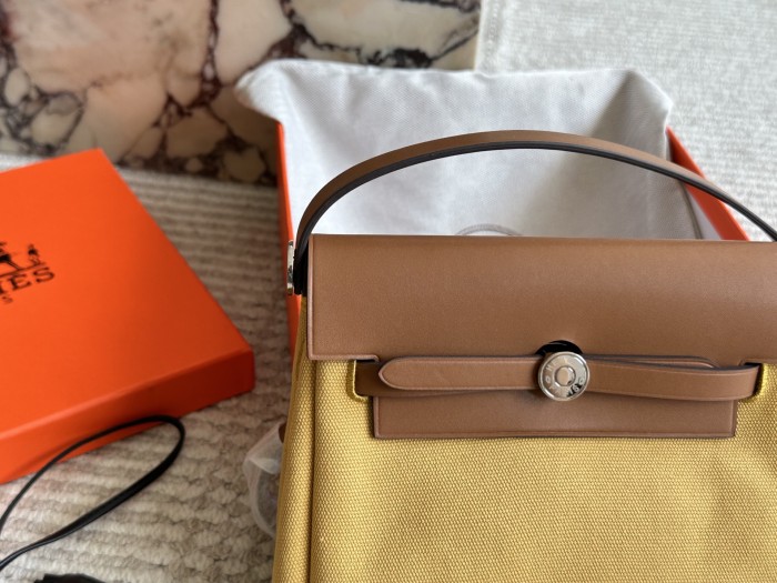 Split leather bag ,4A ,size 20cm,no box, with dust bag, B88-384