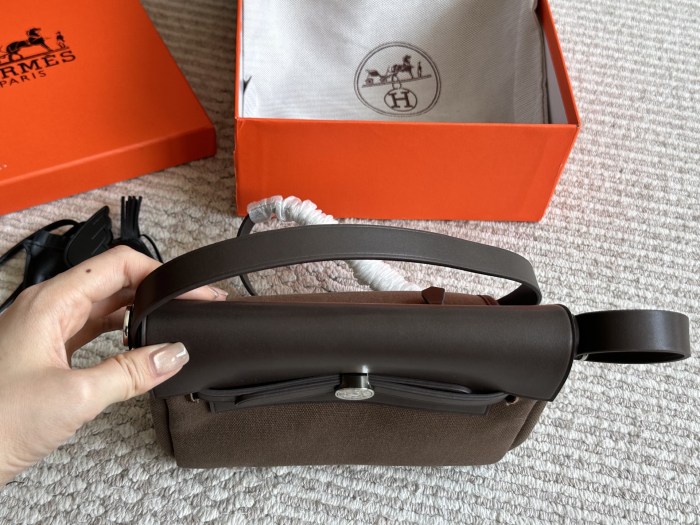 Split leather bag ,4A ,size 20cm,no box, with dust bag, B88-385