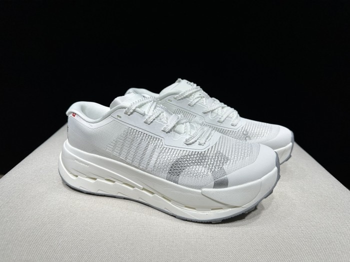 Men runner sneaker shoes,  with box,size 40-45，SS70-2228-2230