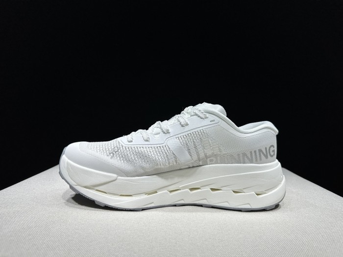 Men runner sneaker shoes,  with box,size 40-45，SS70-2228-2230