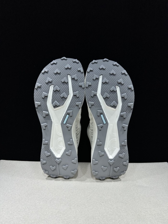 Men runner sneaker shoes,  with box,size 40-45，SS70-2228-2230