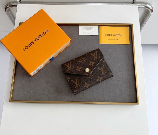 Leather wallet purse,4A, with box,size 12 x 9.5 x 2.5cm, B28-1-3
