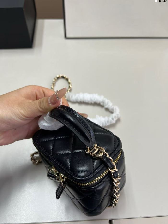 Split leather bag ,4A ,size 11x7X10cm,no box,  B75-436