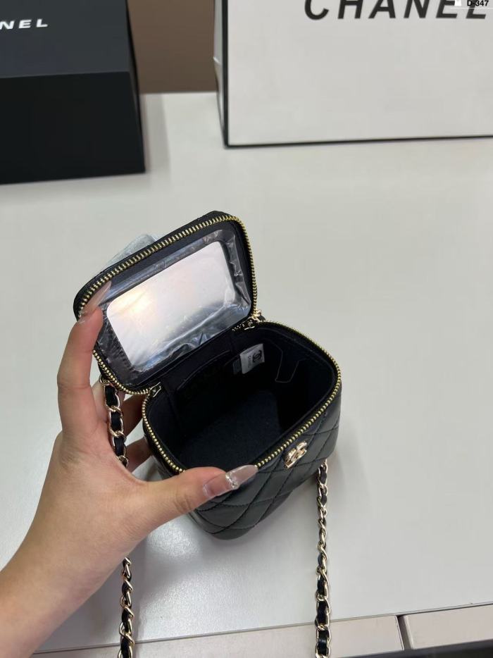 Split leather bag ,4A ,size 11x7X10cm,no box,  B75-436