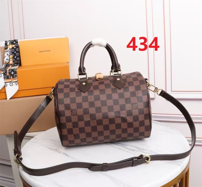 Split leather bag ,4A ,size 25cm,no box,  B75-434