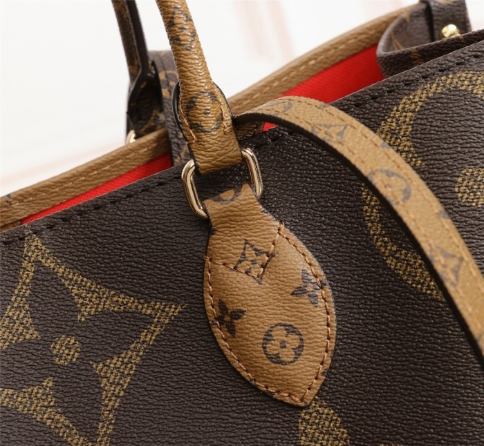Split leather bag ,3A ,size 34 x 26 x 15 cm or 42x34x19cm,no box,  B75-437-438
