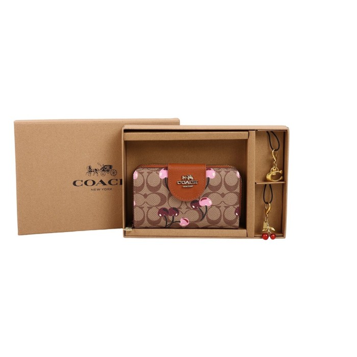 PU leather wallet and keychain set,AA quality, size 15*3cm,with box,  B25-128-144