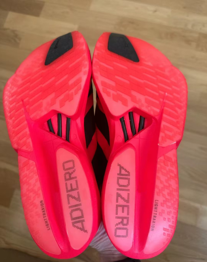 Men's and women's shock-absorbing shoes Running shoes,with box,size 36-45, SS70-673-697