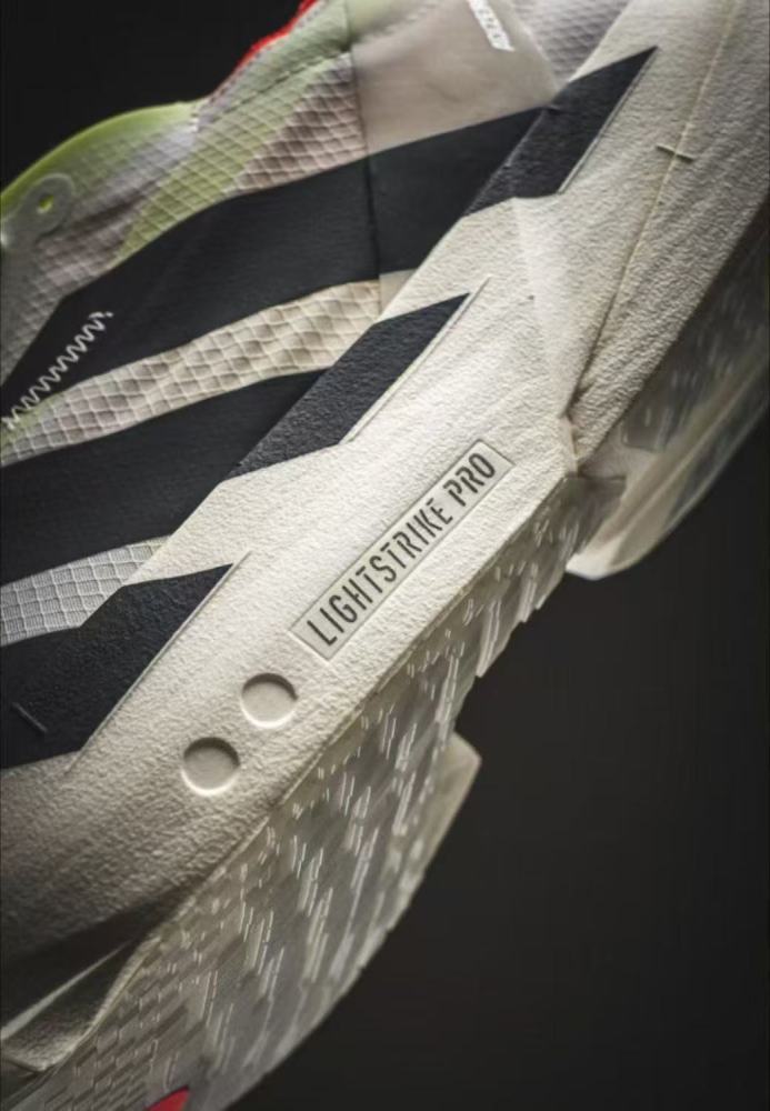 Men's and women's shock-absorbing shoes Running shoes,with box,size 36-45, SS70-673-697