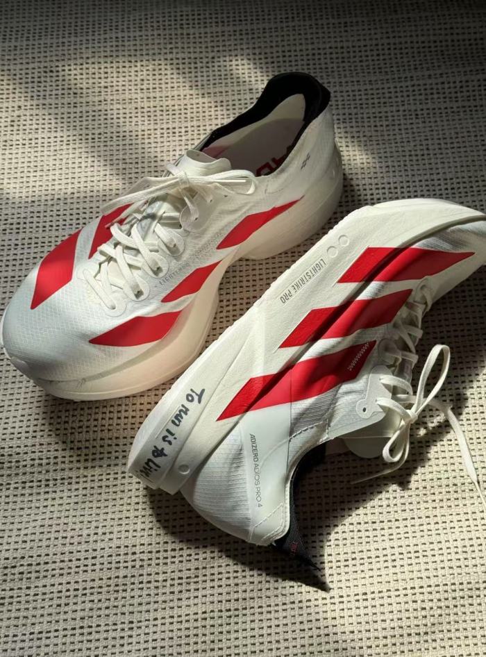 Men's and women's shock-absorbing shoes Running shoes,with box,size 36-45, SS70-673-697