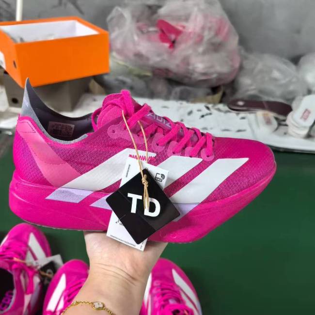 Men's and women's shock-absorbing shoes Running shoes,with box,size 36-45, SS70-673-697