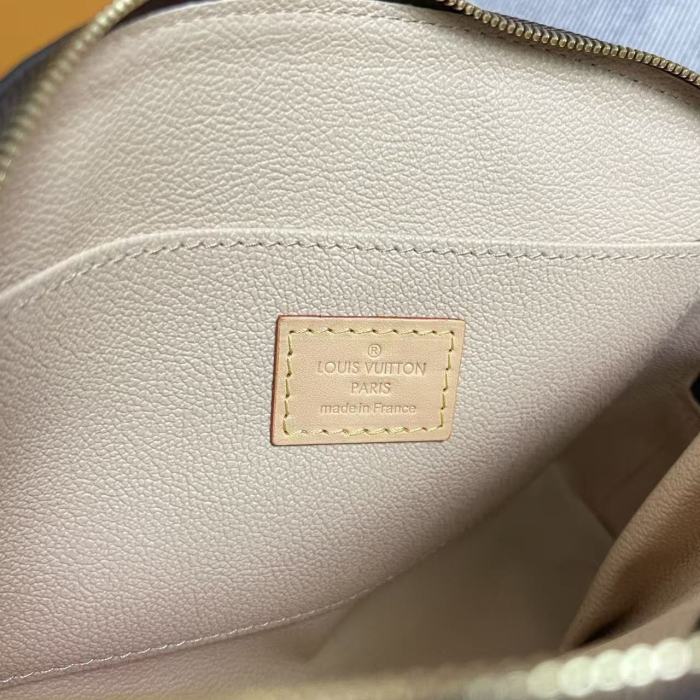 Leather Handbag,4A, without box,size 22*15*6cm, B50-143