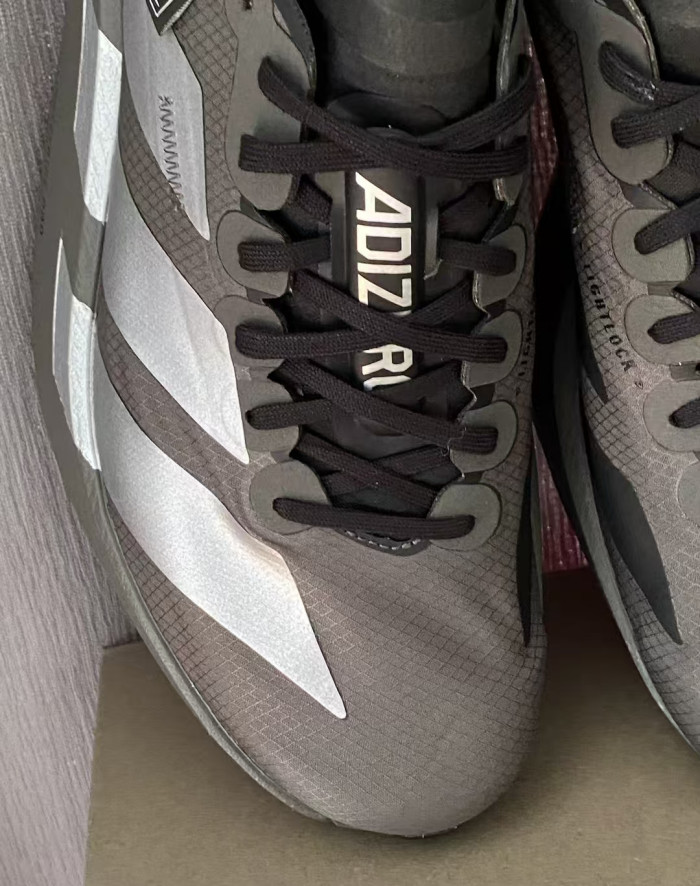 Men's and women's shock-absorbing shoes Running shoes,with box,size 36-45, SS70-673-697