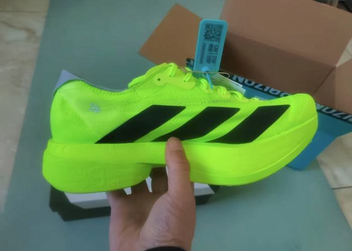 Men's and women's shock-absorbing shoes Running shoes,with box,size 36-45, SS70-673-697