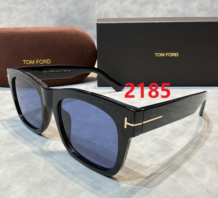 Blue light blocking sunglasses with the box and case ,G25-2182-2190