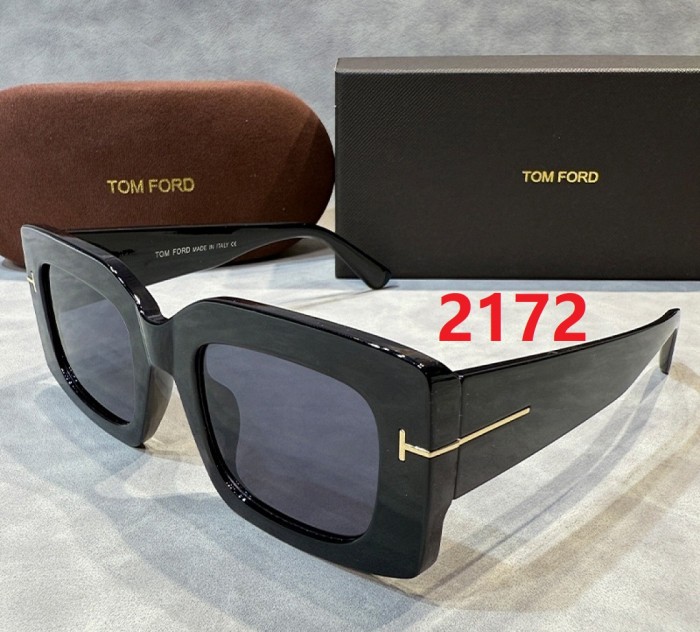 Blue light blocking sunglasses with the box and case ,G25-2164-2172