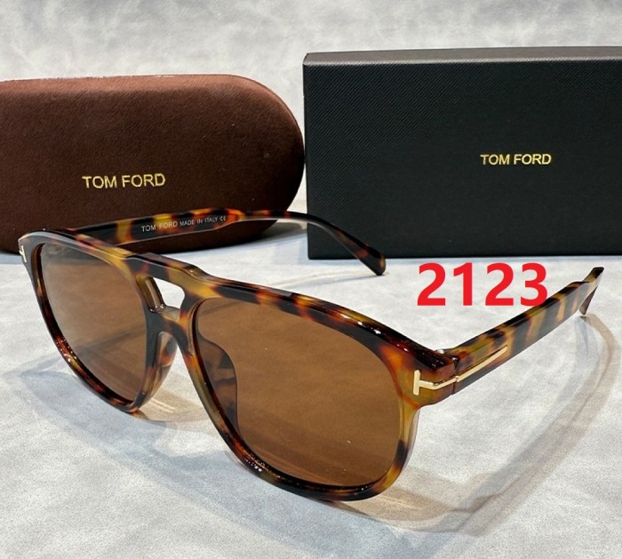 Blue light blocking sunglasses with the box and case ,G25-2118-2126