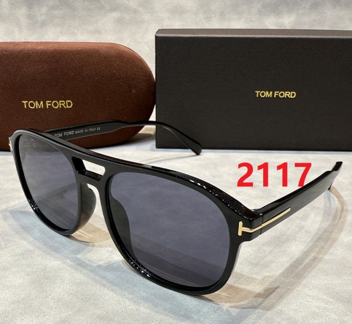 Blue light blocking sunglasses with the box and case ,G25-2109-2117