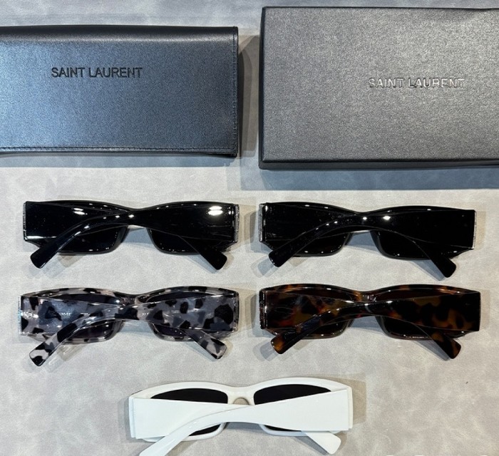 Blue light blocking sunglasses with the box and case ,G25-2926-2930
