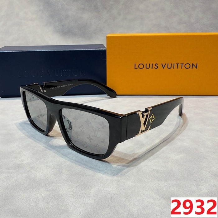 Blue light blocking sunglasses with the box and case ,G25-2931-2936
