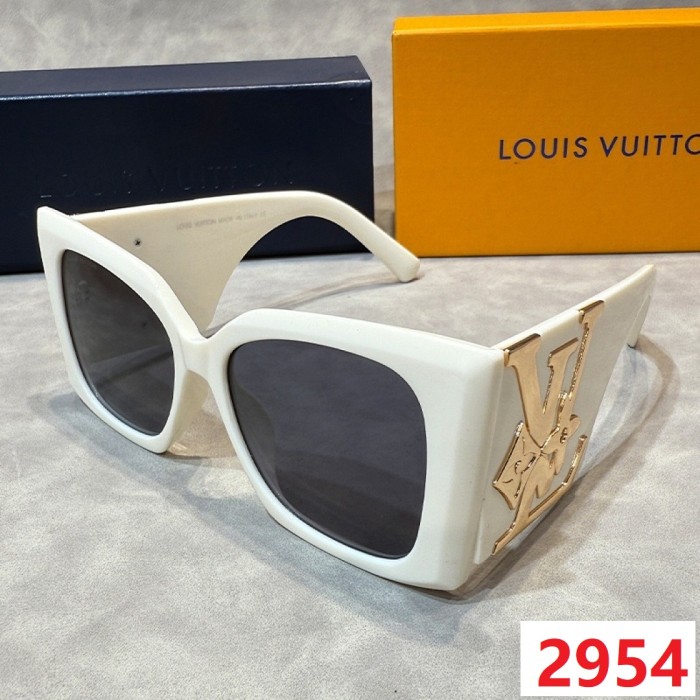 Blue light blocking sunglasses with the box and case ,G25-2950-2956