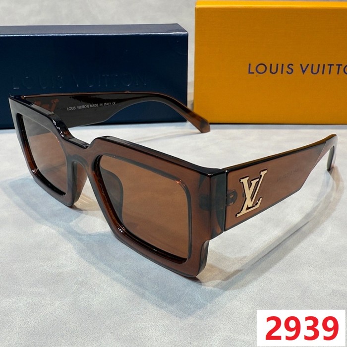 Blue light blocking sunglasses with the box and case ,G25-2937-2943