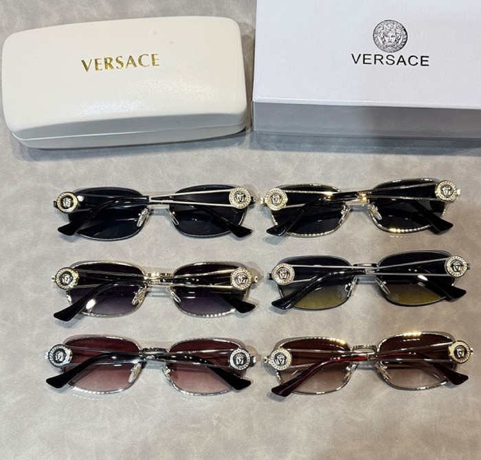 Blue light blocking sunglasses with the box and case ,G25-2891-2896