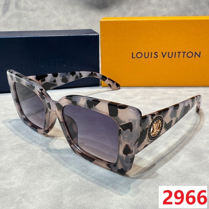 Blue light blocking sunglasses with the box and case ,G25-2965-2972