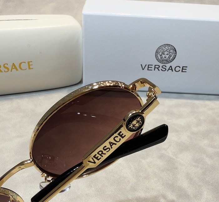 Blue light blocking sunglasses with the box and case ,G25-2979-2984