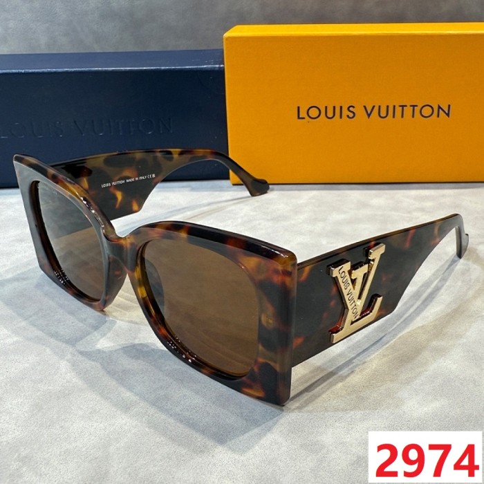 Blue light blocking sunglasses with the box and case ,G25-2973-2978