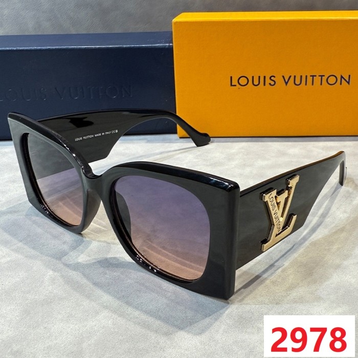 Blue light blocking sunglasses with the box and case ,G25-2973-2978