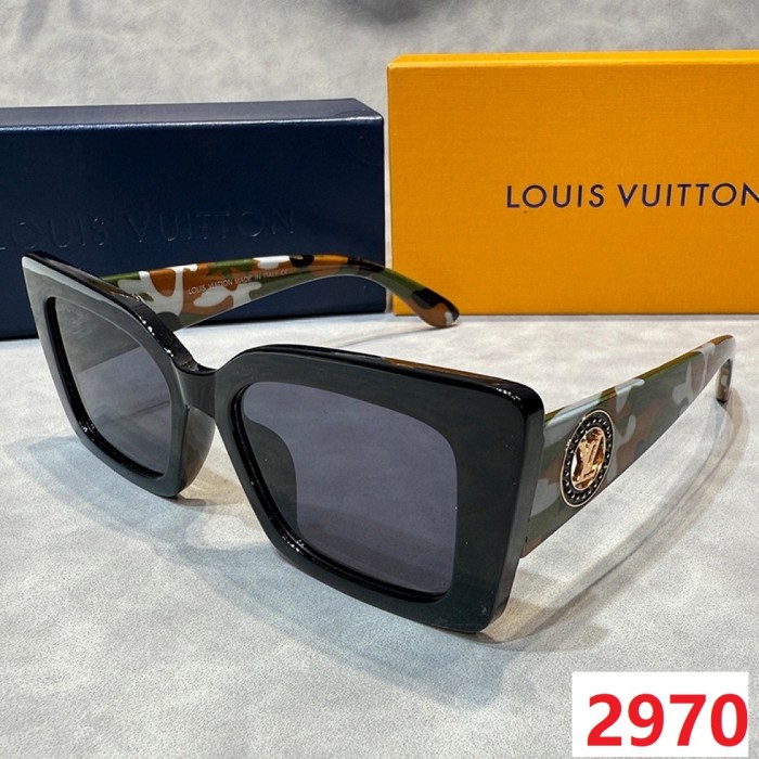 Blue light blocking sunglasses with the box and case ,G25-2965-2972