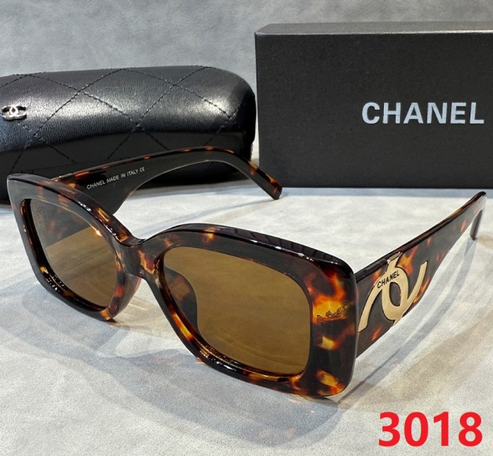 Blue light blocking sunglasses with the box and case ,G25-3015-3020