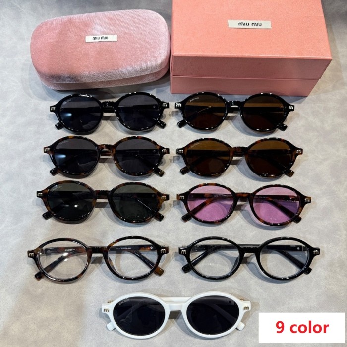Blue light blocking sunglasses with the box and case ,G25-3081-3089