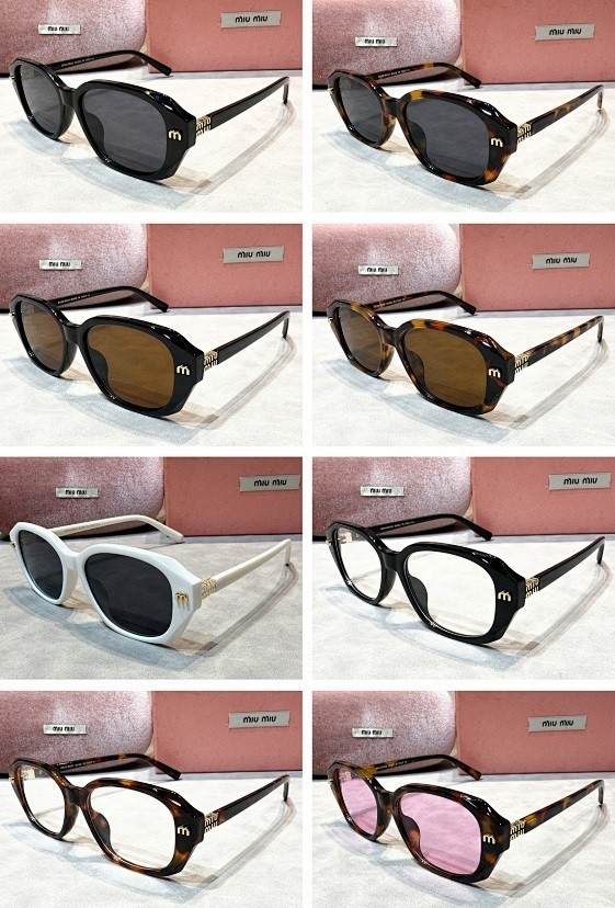 Blue light blocking sunglasses with the box and case ,G25-3052-3059