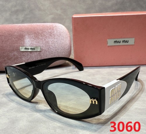 Blue light blocking sunglasses with the box and case ,G25-3060-3066