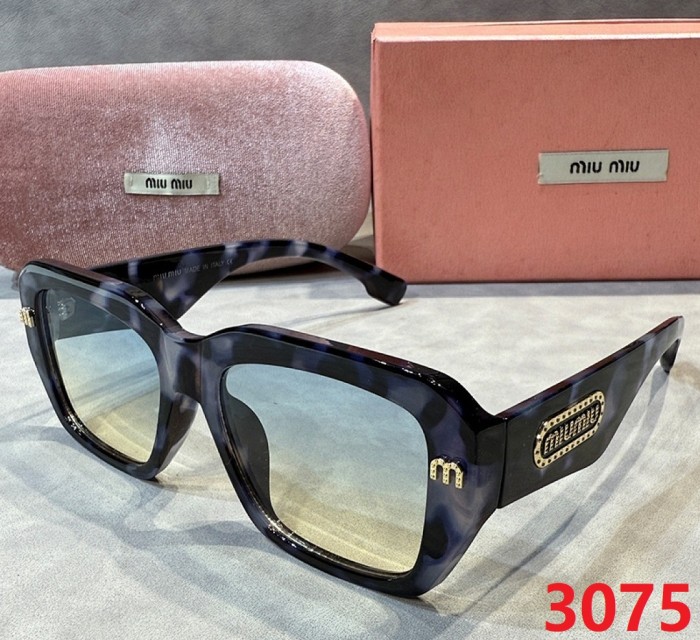 Blue light blocking sunglasses with the box and case ,G25-3075-3080