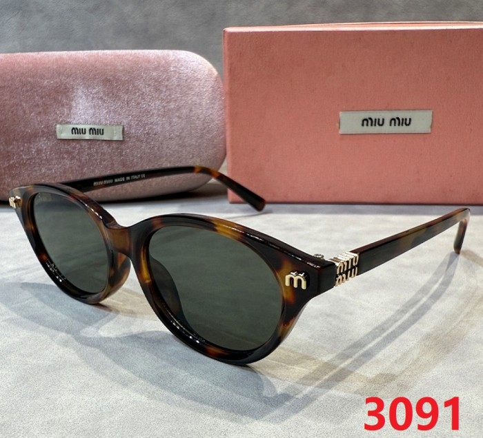 Blue light blocking sunglasses with the box and case ,G25-3090-3098
