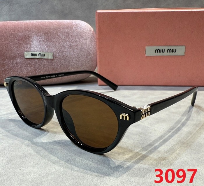 Blue light blocking sunglasses with the box and case ,G25-3090-3098