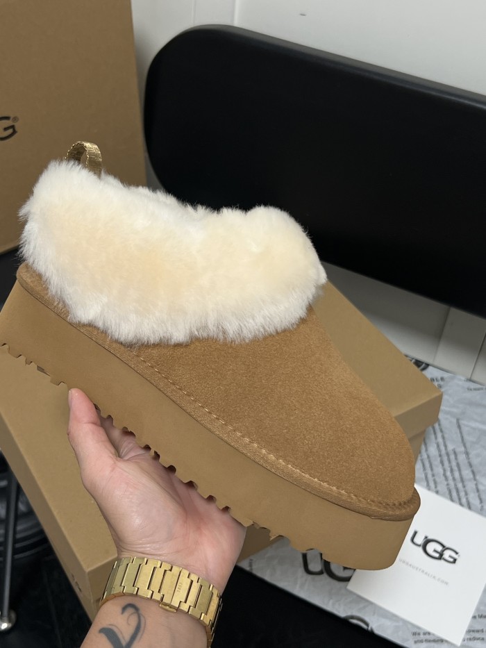Women fur shoes, size 35-40,  with box, SS60-628-1