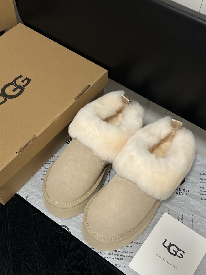 Women fur shoes, size 35-40,  with box, SS60-627-1