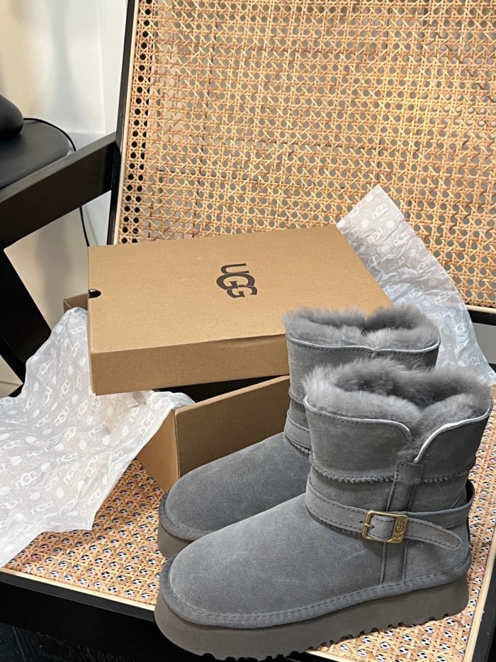 Women fur boot shoes, size 35-40,  with box, SS70-207