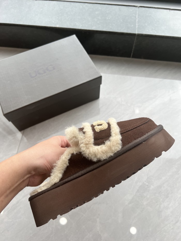 Women fur shoes, size 35-40,  with box, SS60-634