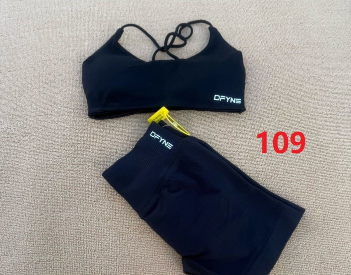Bra + short pants yoga sports suit  clothes， CL35-104-110