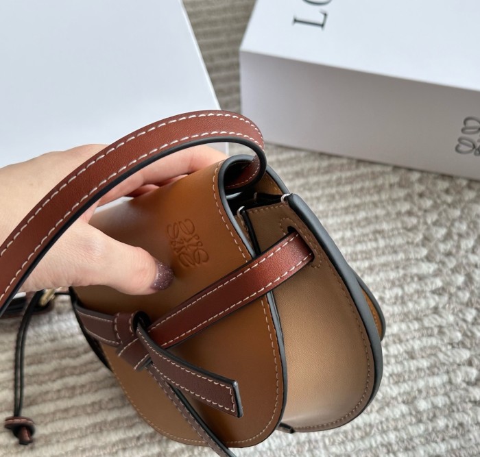 Split leather bag ,4A ,size 21x14cm,no box,  B75-445