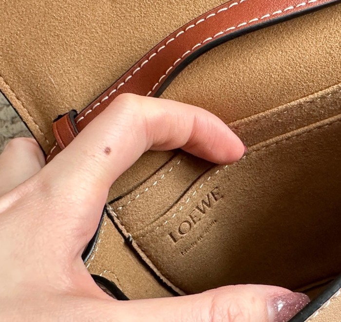 Split leather bag ,4A ,size 21x14cm,no box,  B75-445